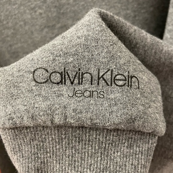 CALVIN KLEIN Grey Crewneck - Picture 3 of 10